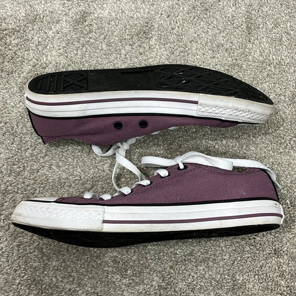 Converse Size 6 Purple, White Lace Up Low Top Sneakers - Picture 7 of 11
